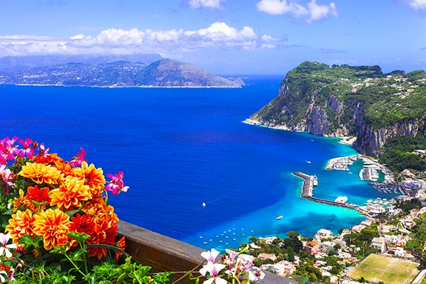 Isola di Capri, una delle perle del Mediterraneo toccata dalla crociera Royal Caribbean