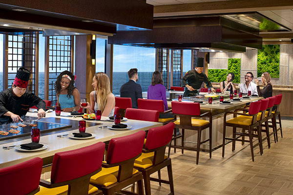 Ristorante Teppanyaki a bordo di Odyssey of the Seas - nave da crociera di Royal Caribbean